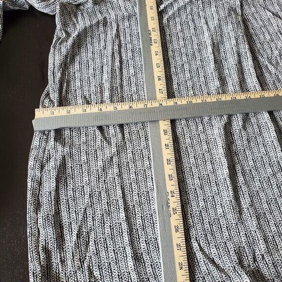 A.N.A a new approach black and white tunic - Picture 6 of 8